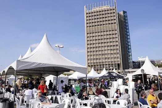 Primeiro dia do Beer’s Festival promove diversão no estacionamento do Paço de Santo André