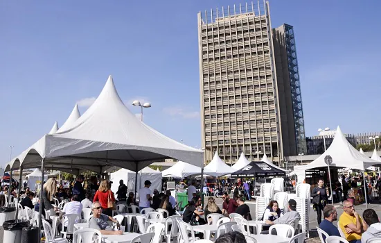 Primeiro dia do Beer’s Festival promove diversão no estacionamento do Paço de Santo André