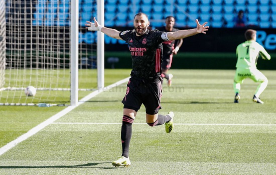 Real Madrid bate Celta com show de Benzema e pressiona o Atlético no Espanhol