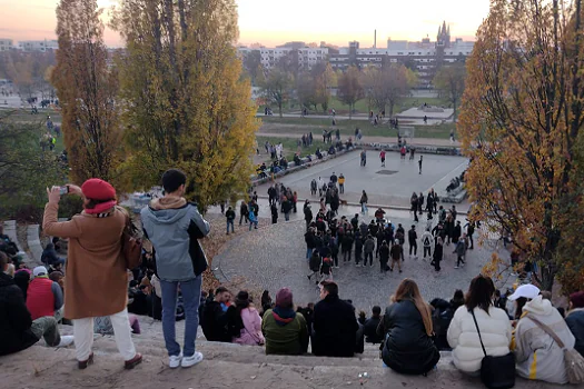 Mauerpark é opção alternativa de lazer em Berlim