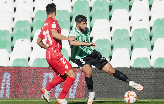 Betis elimina Sevilla em jogo de 2 dias após confusão e protesto na Copa do Rei