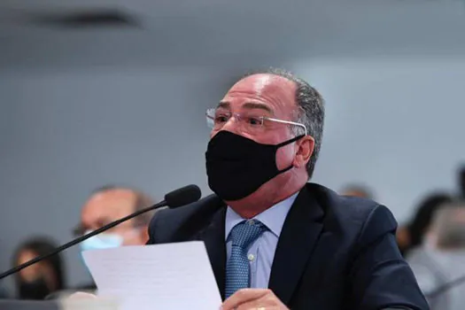 Bezerra: Pazuello pediu que PGR investigue posicionamento de senadores e relator