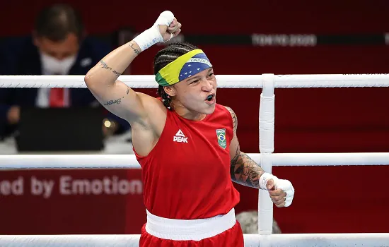 Beatriz Ferreira vence e garante pelo menos o bronze no boxe nos Jogos de Tóquio