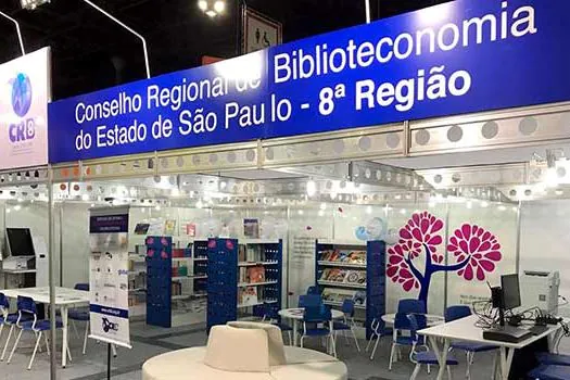 Alunos de escola pública recebem do CRB–8 cerca de mil livros para Biblioteca Escolar