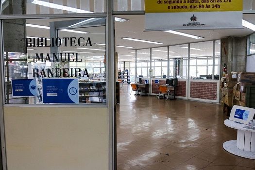 Biblioteca Manuel Bandeira passa por reorganização para sediar centro de jogos eletrônicos