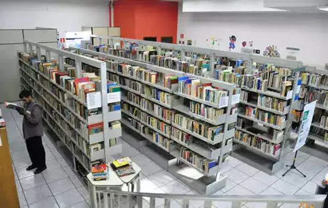 Bibliotecas escolares são escassas na maioria das escolas paulistas