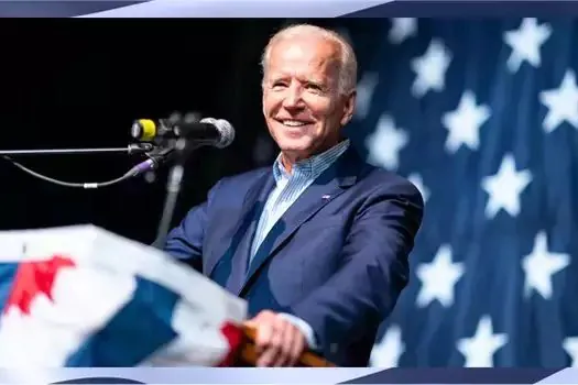 Biden celebra 2021 como maior ano do crescimento do emprego na história dos EUA