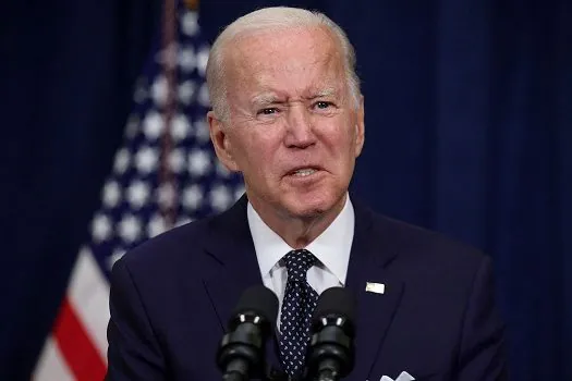 Biden comemora desemprego no menor nível em 5 décadas e vê progresso com payroll