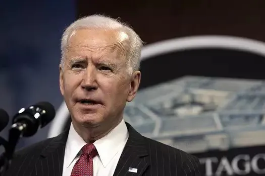 Biden anuncia fortalecimento da presença militar americana na Europa