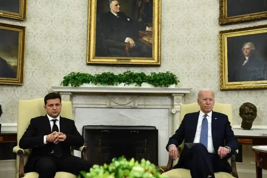 Casa Branca confirma viagem de Zelensky aos EUA e encontro com Biden hoje