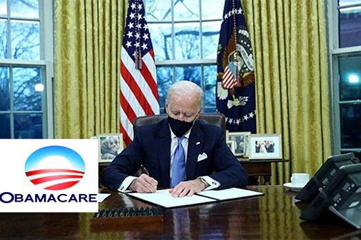 Biden assina decreto para reforçar Obamacare, o qual barateia planos de saúde