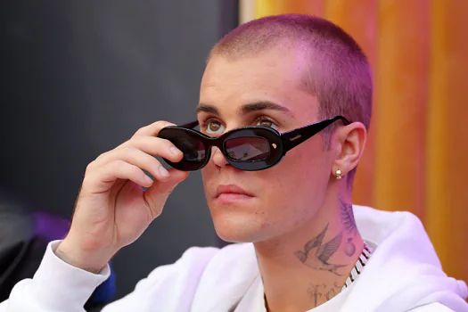 Justin Bieber adia shows por piora na saúde devido à doença de Lyme