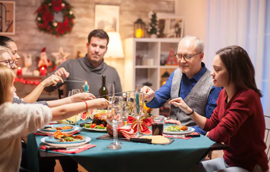 Festas de final de ano: manter a dieta ou apenas aproveitar?