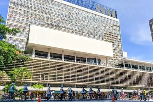 Bike Tour SP empresta bicicleta para quem quiser passear com a pessoa amada