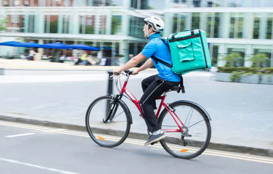 Bicicletas se tornaram alternativa para os serviços de delivery_x000D_