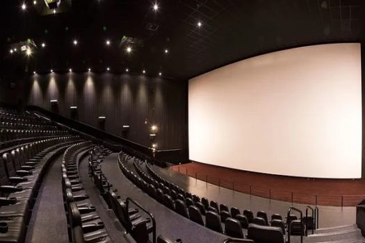 Bilheteria global do cinema pode crescer em 2023 e atingir US$ 29 bilhões