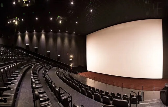 Bilheteria global do cinema pode crescer em 2023 e atingir US$ 29 bilhões