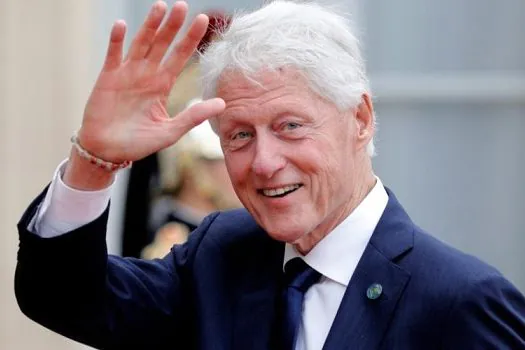 Ex-presidente dos Estados Unidos Bill Clinton está internado