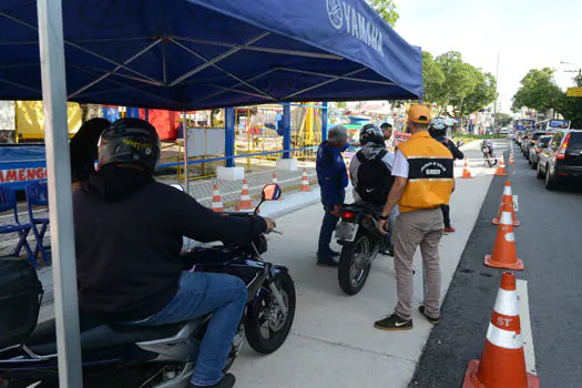 Motociclistas são alvo de ação educativa em São Bernardo do Campo