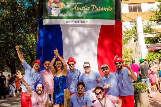 Bloco Amélie Pulando traz música francesa em ritmo de carnaval para SP