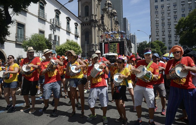 Monobloco fecha carnaval de rua carioca neste domingo (26)