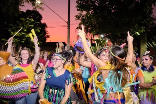 Bloco Feminista realiza cortejos de carnaval em homenagem a Marielle Franco