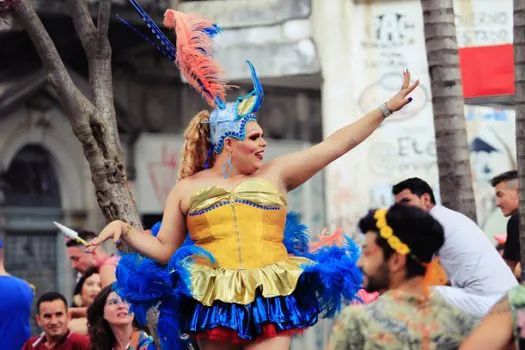 Bloco Bixa Pare comanda fervo e resistência na segunda-feira (20) de Carnaval em SP