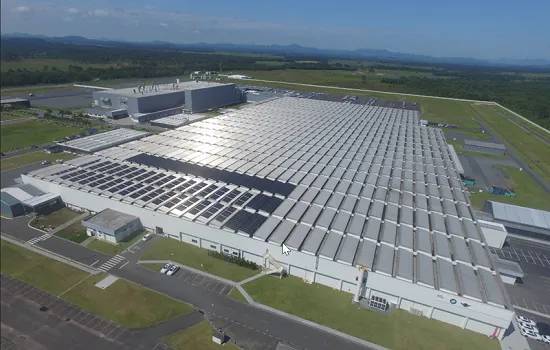 BMW Group amplia uso de energia solar para produzir veículos em Araquari