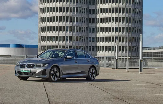 O primeiro BMW Série 3 elétrico é apresentado e chegará ao mercado em maio