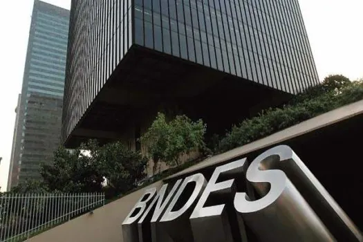 BNDES vai ao Congresso para retomar crédito a exportações de serviços de engenharia