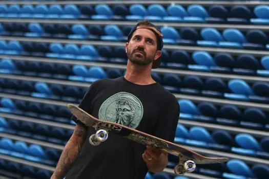 Bob Burnquist oferece oficina gratuita de skate em Niterói