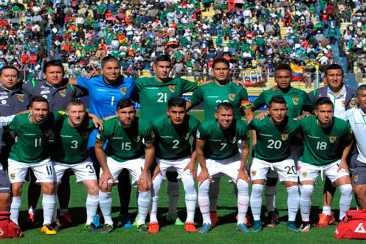 Após derrota na Copa América, técnico da Bolívia cobra melhoria do ataque