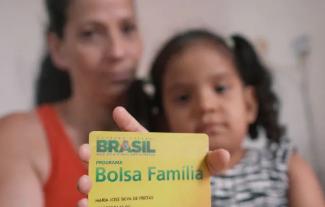 Adicional de R$150 do Bolsa Família chega a 8