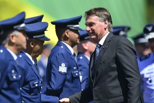 Bolsonaro participa de solenidade de graduação de sargentos da FAB