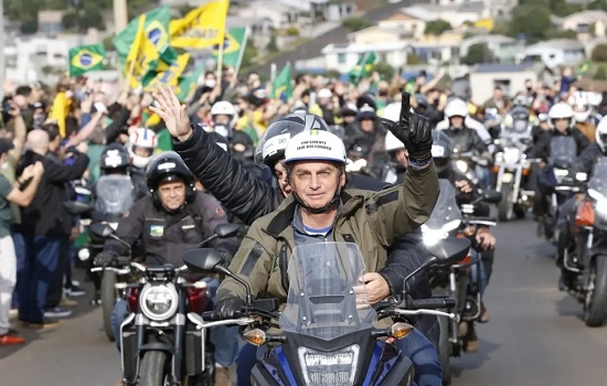 Bolsonaro encerra campanha hoje com motociatas em São Paulo e Santa Catarina