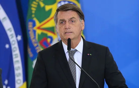 Bolsonaro completa 37 horas de silêncio