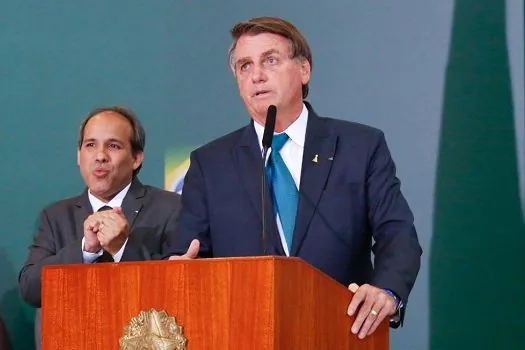 Bolsonaro usa conflito na Ucrânia para defender mineração em terras indígenas