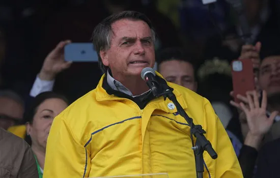 Bolsonaro lamenta atentado contra a vice-presidente da Argentina