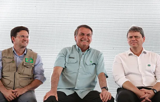 Bolsonaro: 7/9 será ‘ultimato para duas pessoas que precisam entender seu lugar’