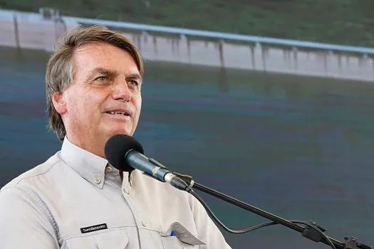 Bolsonaro fala ‘meu Nordeste’ e exalta transposição em curral eleitoral de Lula