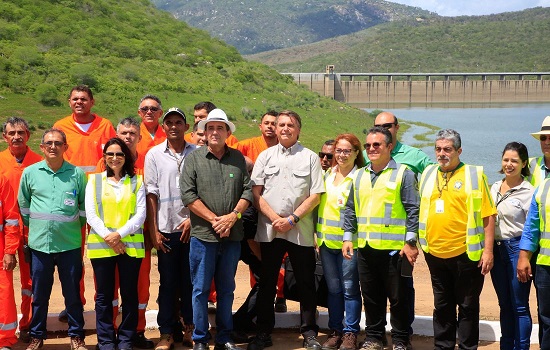 Presidente Bolsonaro entrega duas obras na Paraíba