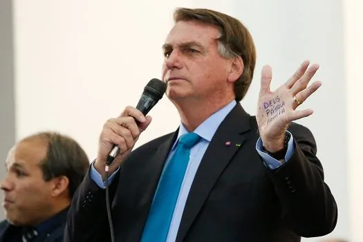 Bolsonaro diz que Mendonça votaria a favor do marco temporal no STF