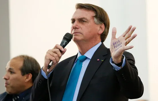 Bolsonaro diz que Mendonça votaria a favor do marco temporal no STF