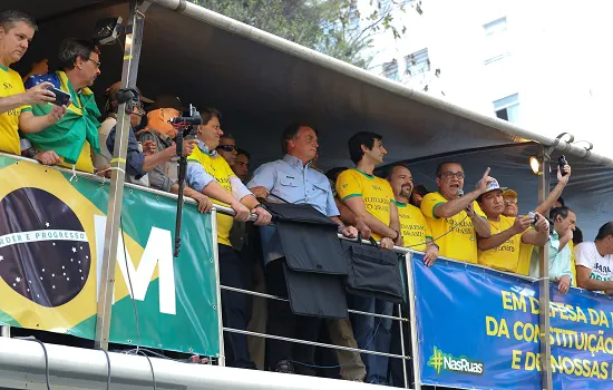 Partidos vão discutir impeachment de Bolsonaro