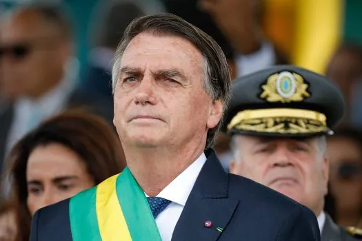 CPI da Covid: Rosa mantém investigação da PF contra Bolsonaro por charlatanismo