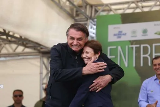 ‘Decidi não me vacinar contra covid’, diz Bolsonaro, contrariando autoridades