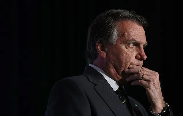 PT acusa Bolsonaro de fazer ‘tosquices’