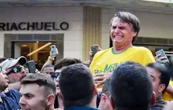 Bolsonaro volta a citar facada e diz querer voltar a Juiz de Fora (MG) neste ano