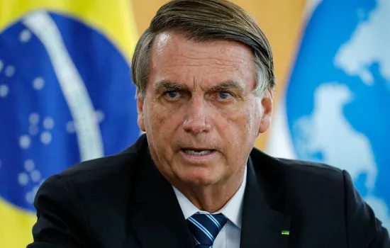 Bolsonaro diz que torce pela paz na Ucrânia