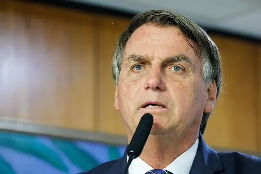 Bolsonaro diz em culto evangélico que ser presidente é missão do Criador